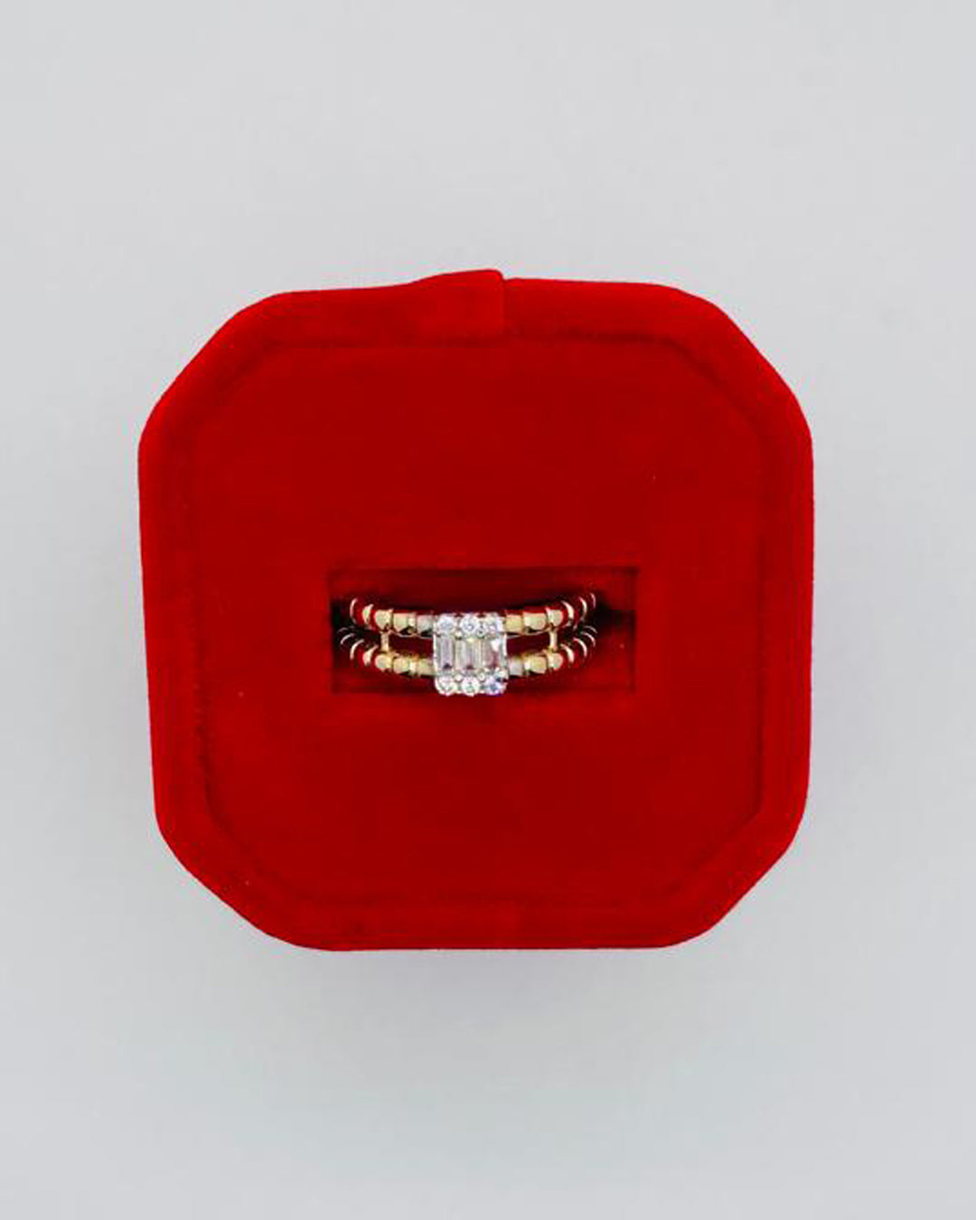 ANILLO DE MUJER BANDA DOBLE Y PIEDRA BLANCA