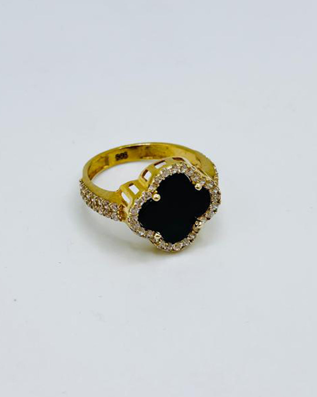 ANILLO VAN CLEEF PIEDRA NEGRA