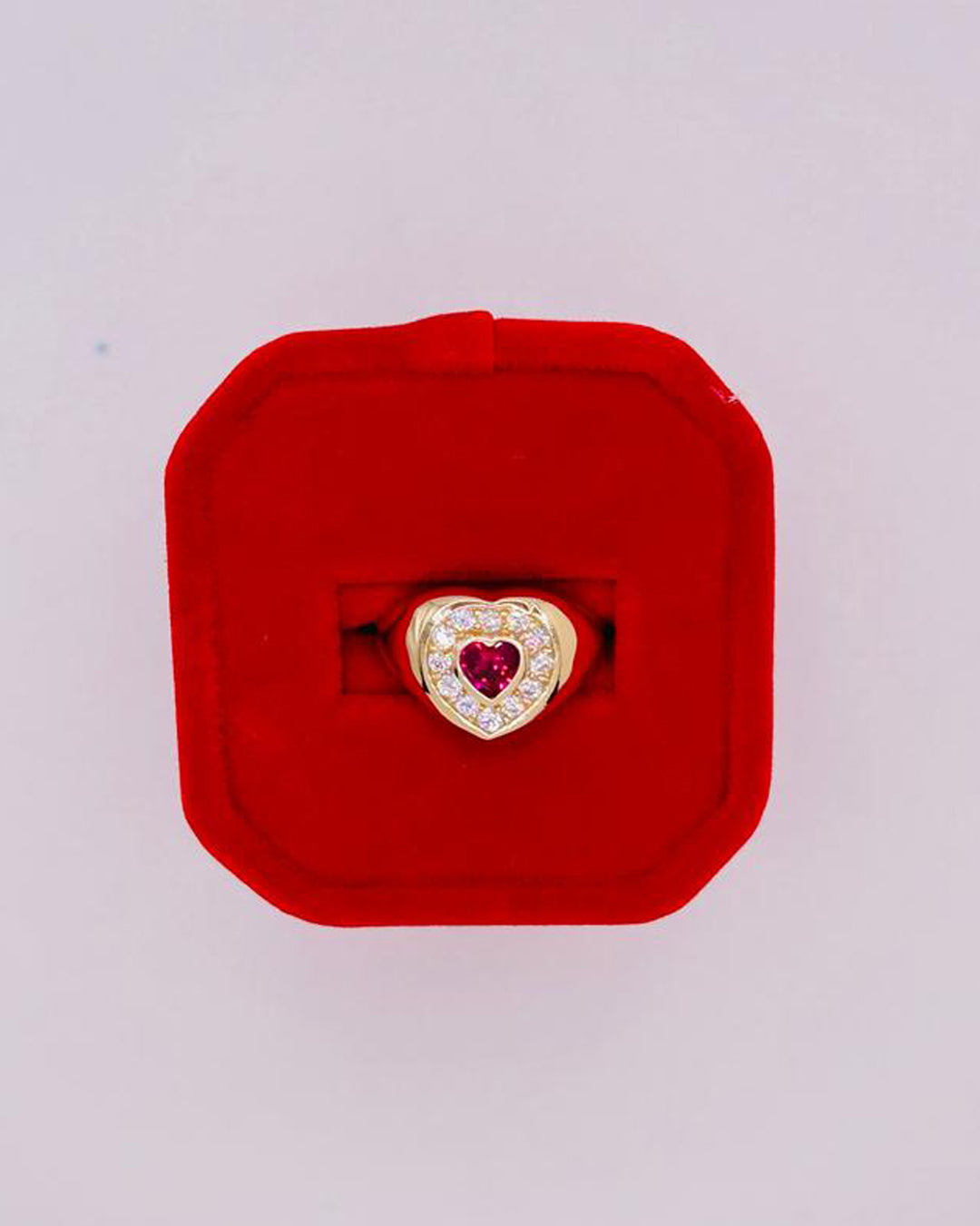 ANILLO DE MUJER CORAZON CON PIEDRA ROJA